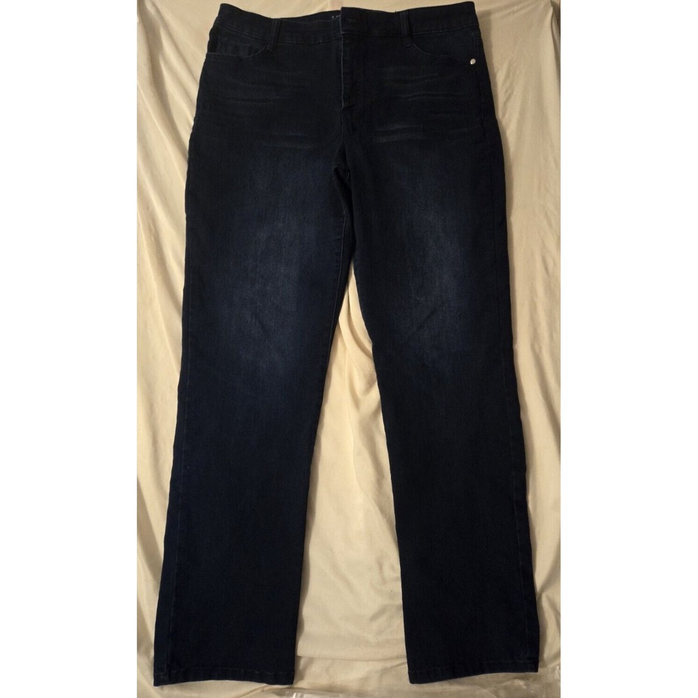 Bandolino Women's Size 16  Dark Blue Denim Jeans Rise 11.5 inches